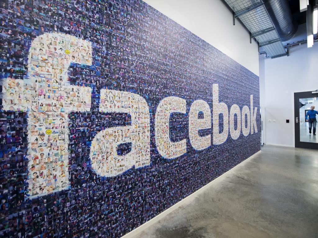 The city use freezer Trucul prin care vezi cine îţi vizitează profilul de Facebook - Social  Media România